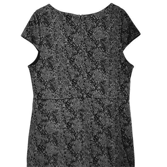 George Grey Print Sleeveless Dress - Picture 9 of 14
